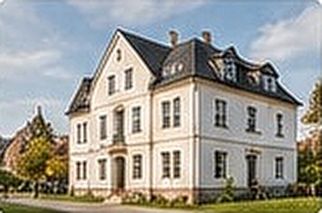 Mehrfamilienhaus